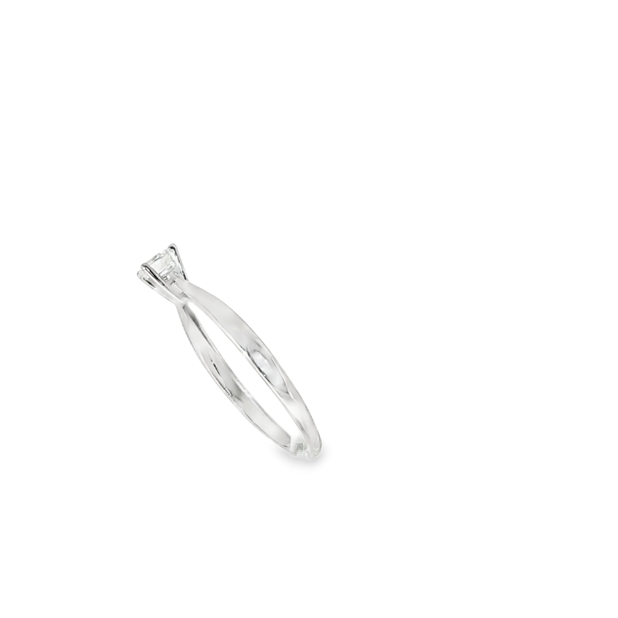 SOLITARIO ORO BLANCO CON DIAMANTE