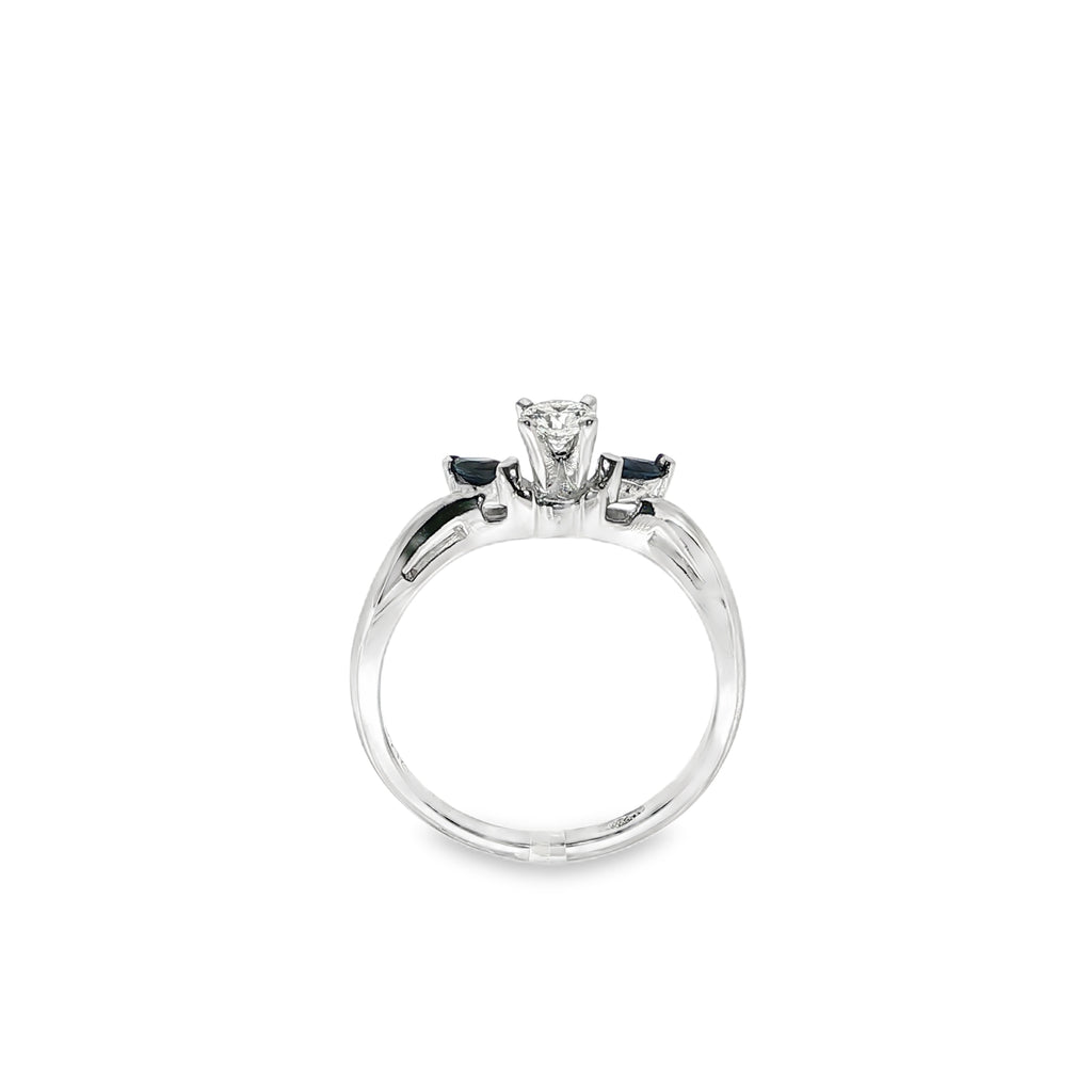 SOLITARIO ORO BLANCO CON DIAMANTE Y ZAFIROS
