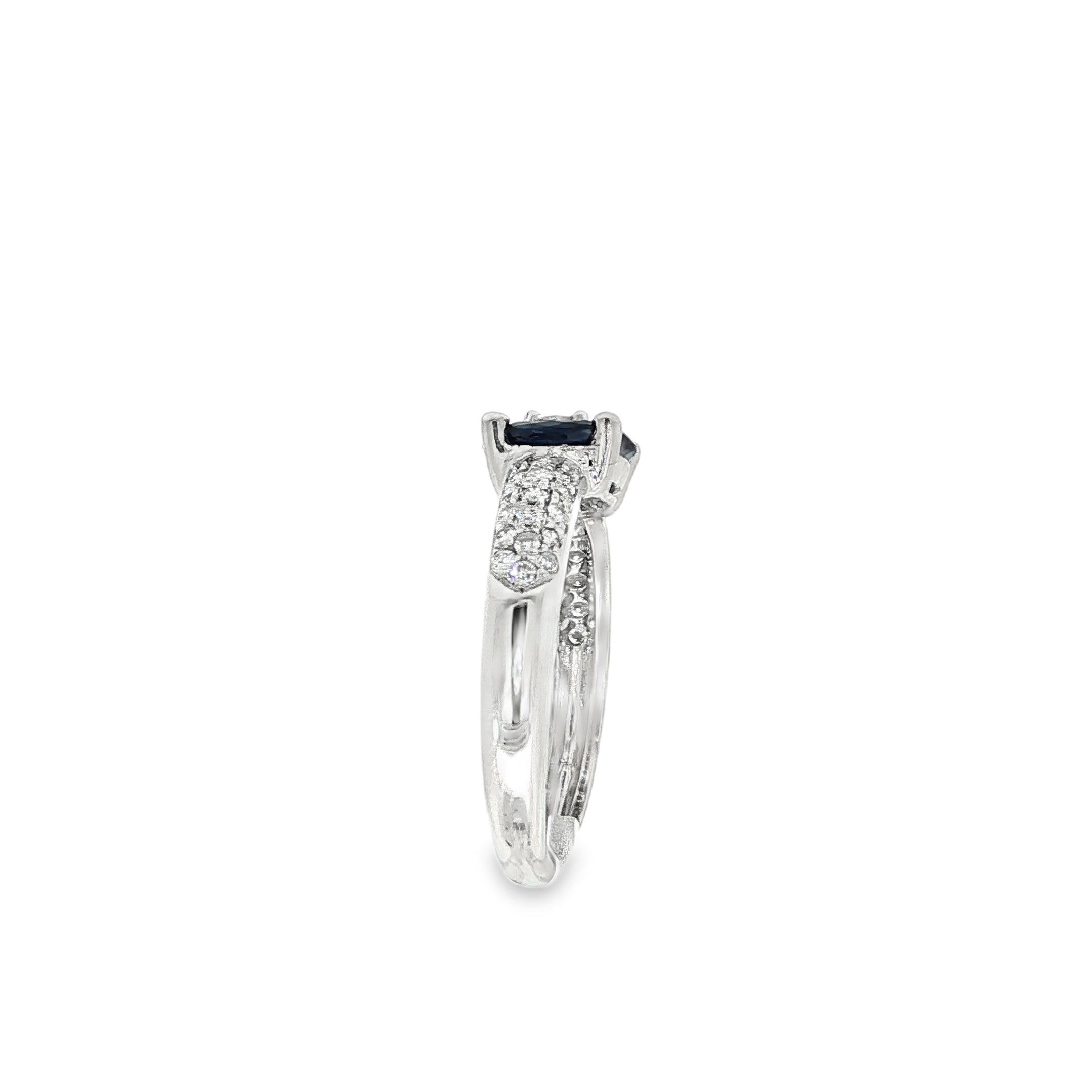 SORTIJA ORO BLANCO ZAFIROS MARQUISE Y BRILLANTES