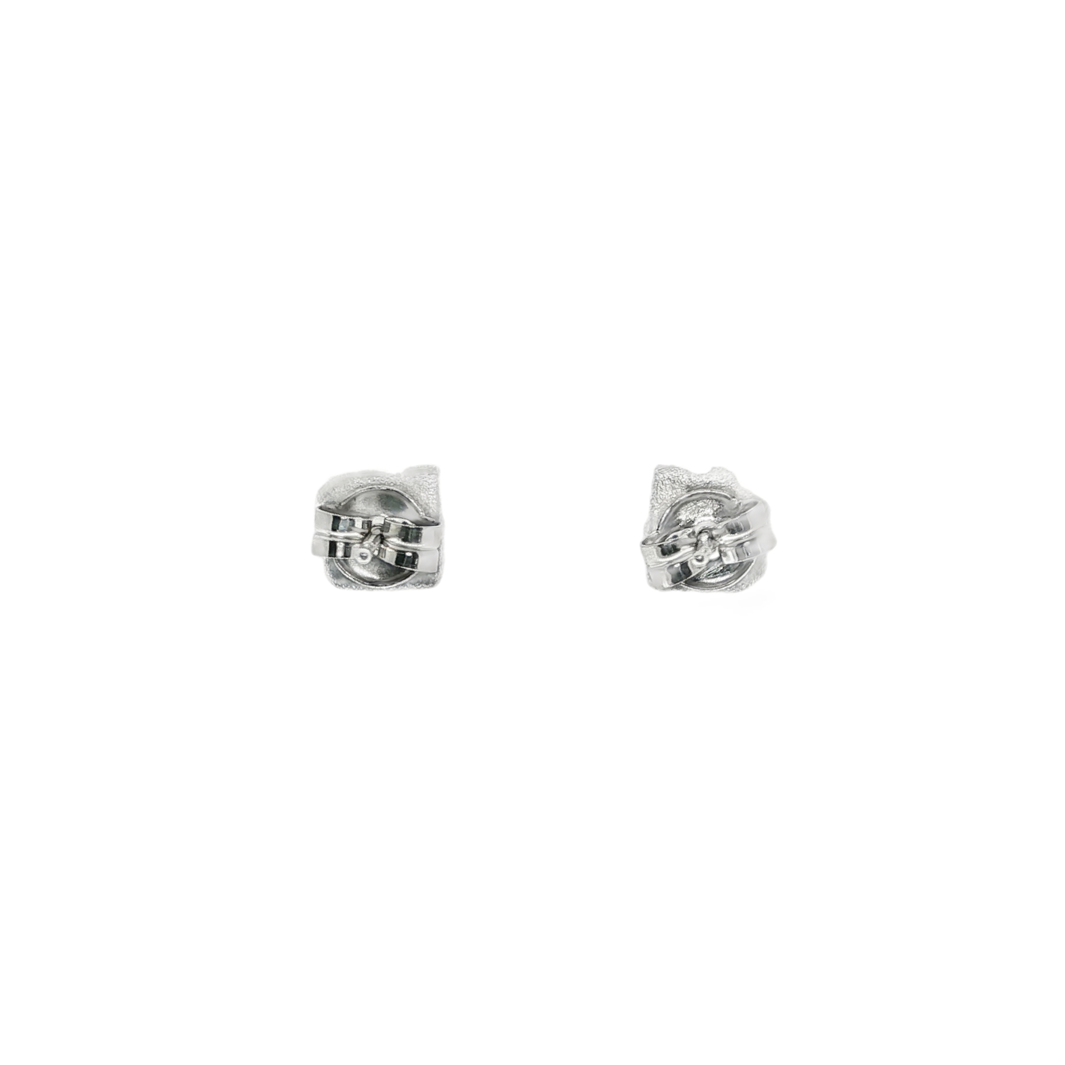 PENDIENTES CUADRADOS CON DIAMANTES