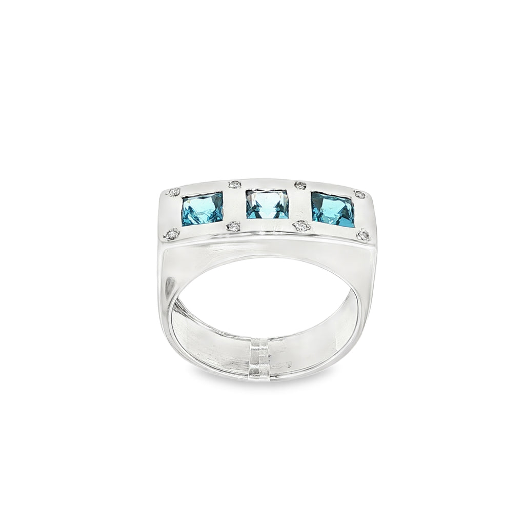 ANILLO ORO BLANCO 3 PIEDRAS AZULES Y DIAMANTES