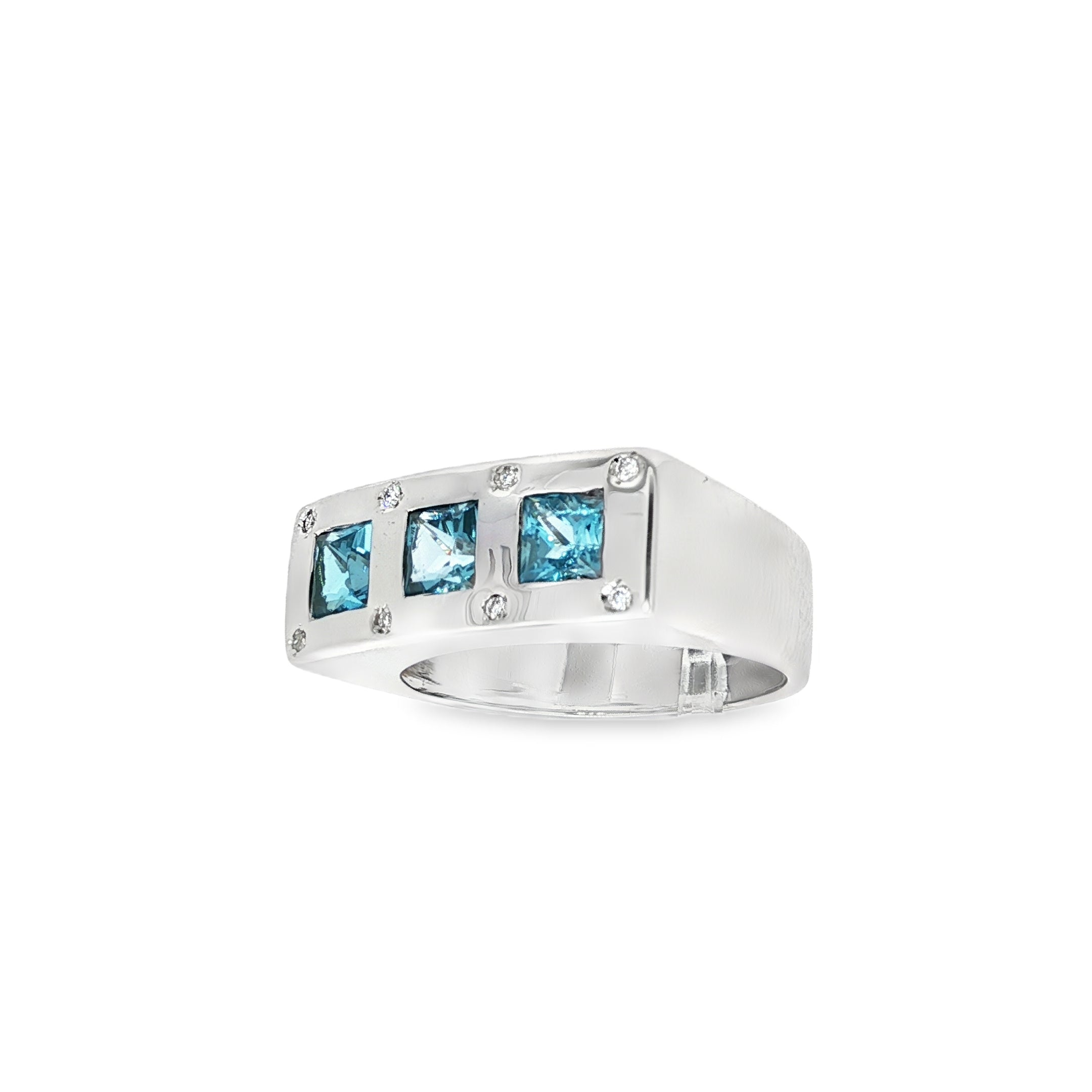 ANILLO ORO BLANCO 3 PIEDRAS AZULES Y DIAMANTES
