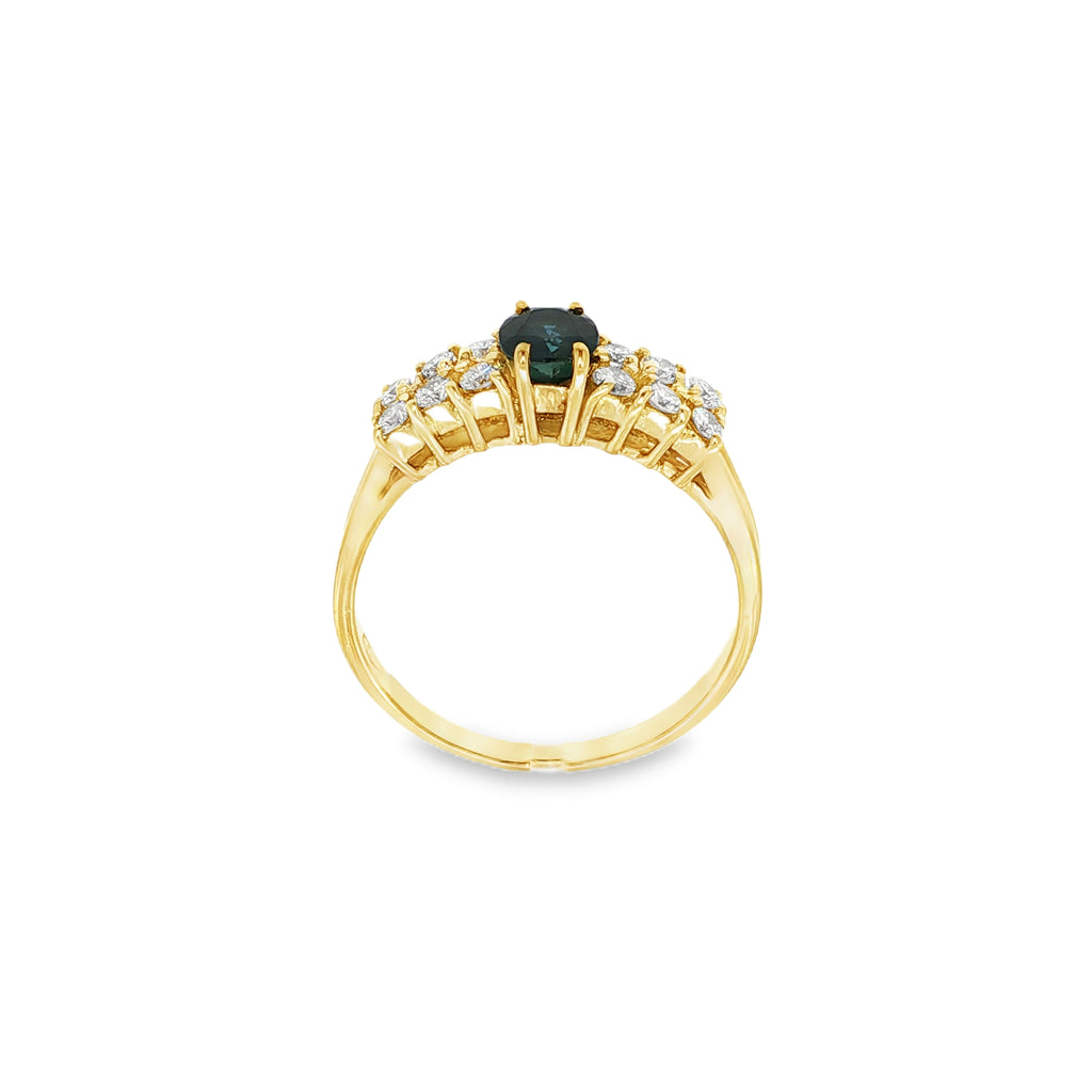 ANILLO CON ZAFIRO Y DIAMANTES
