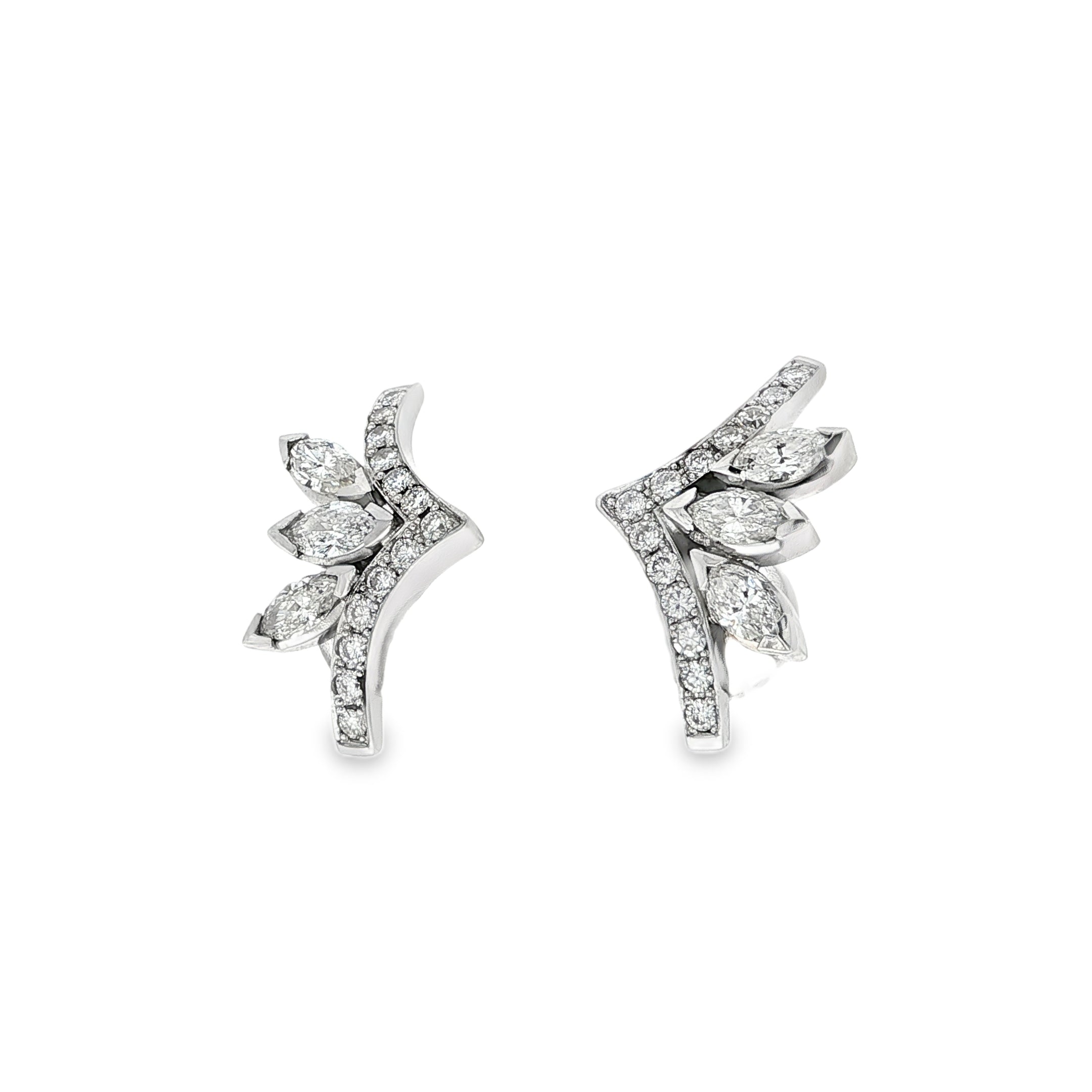 CONJUNTO SORTIJA Y PENDIENTES ORO BLANCO Y MARQUISES