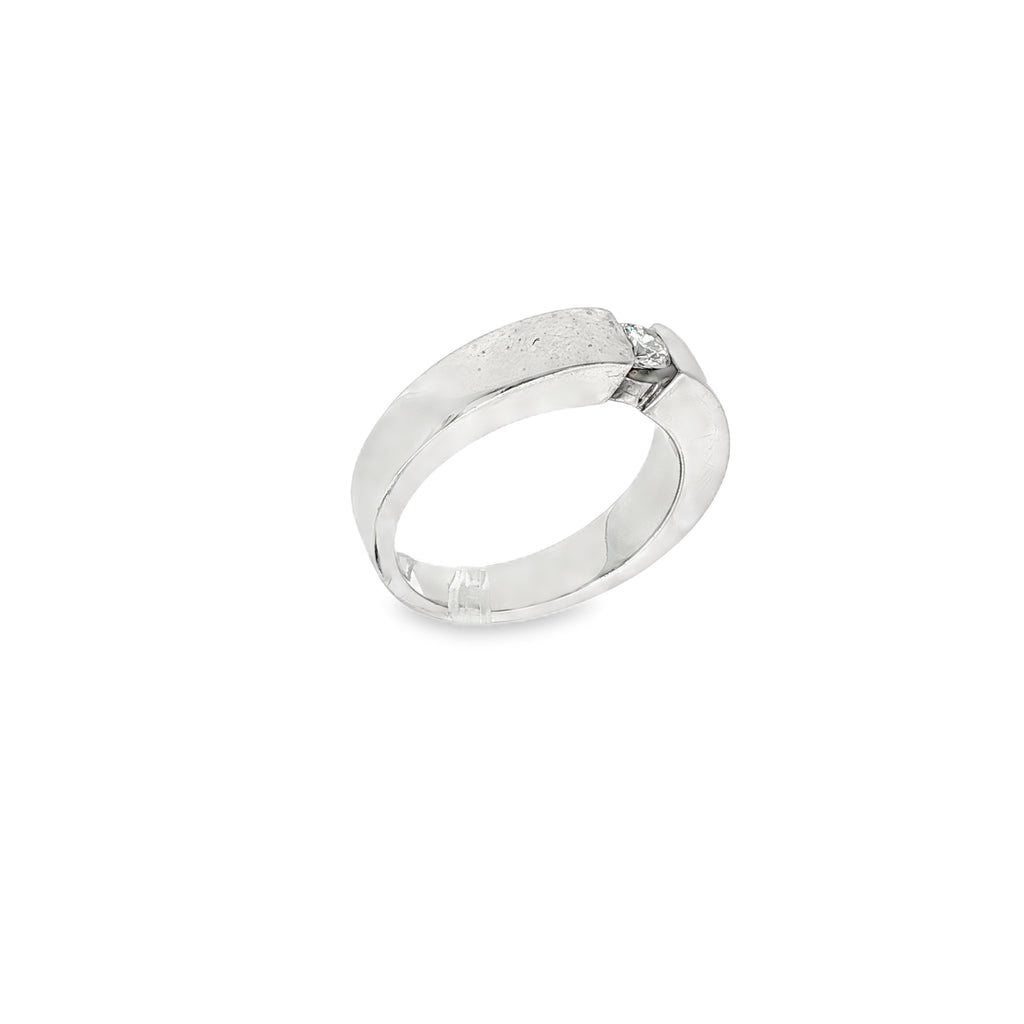 ANILLO ORO BLANCO CON DIAMANTE 0.14qt