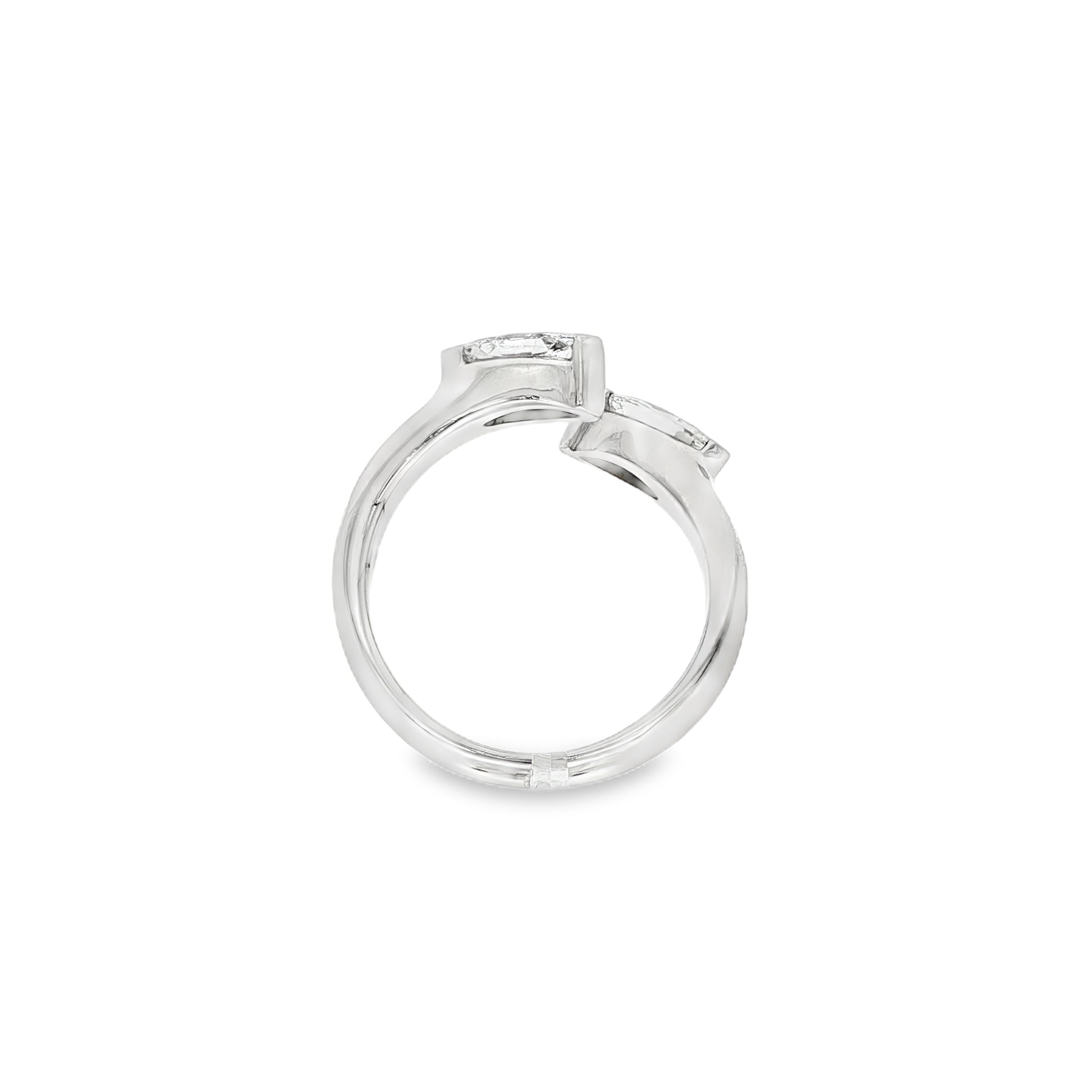 SORTIJA "TU Y YO" ORO BLANCO CON MARQUISES