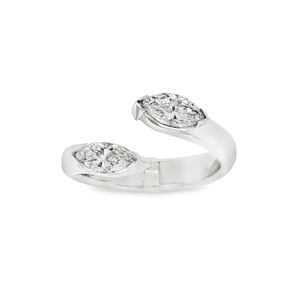 SORTIJA "TU Y YO" ORO BLANCO CON MARQUISES