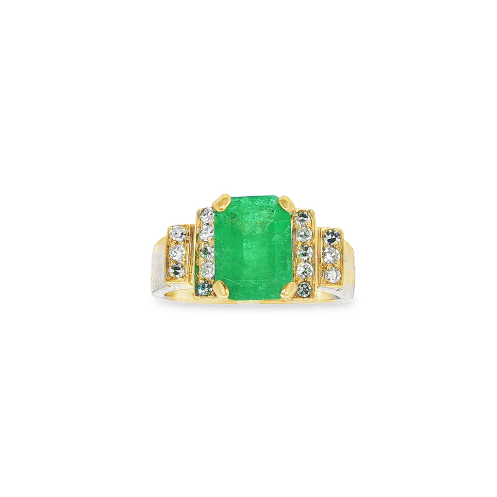 ANILLO CON ESMERALDA Y DIAMANTES