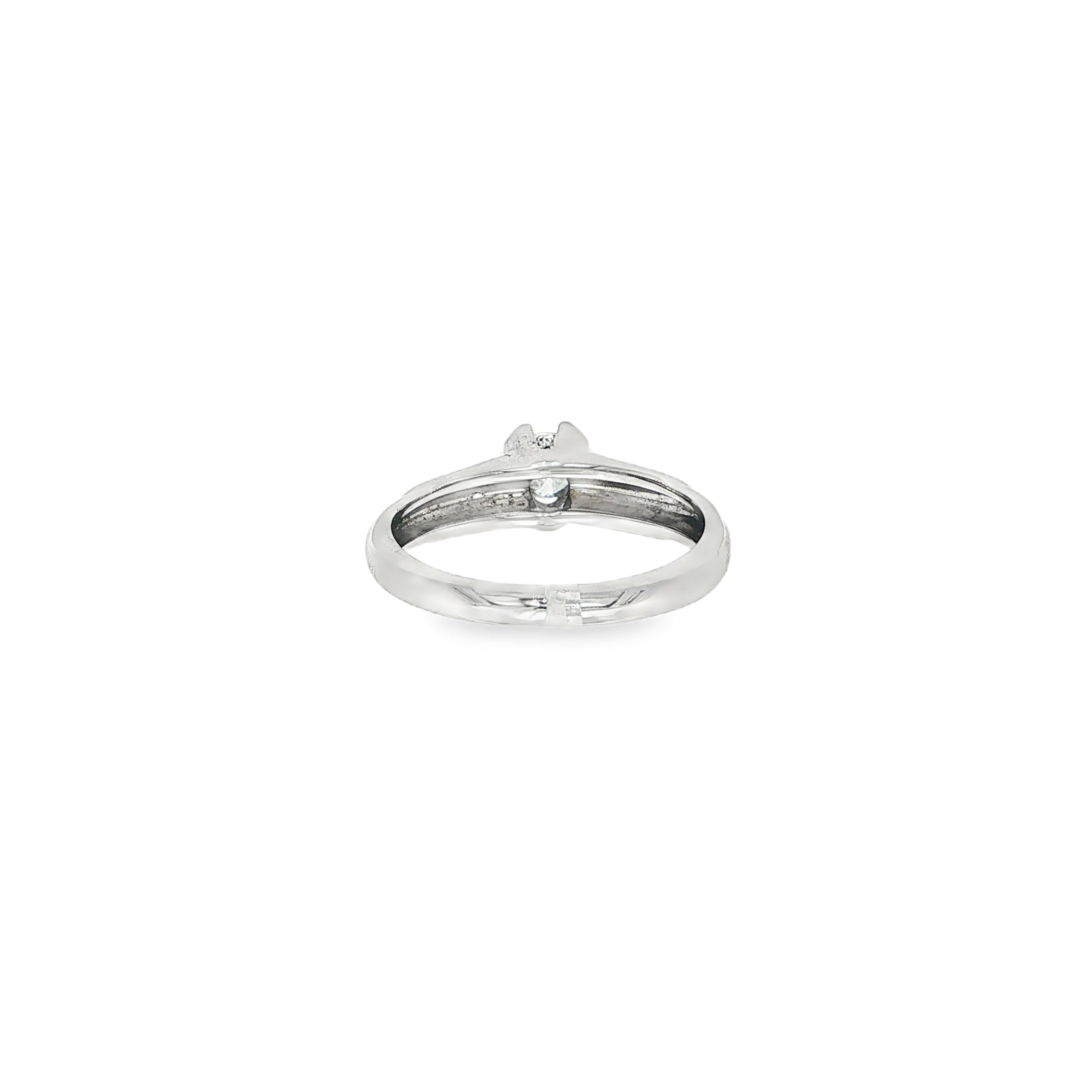 SOLITARIO DE ORO BLANCO CON DIAMANTE