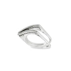 ANILLO V DE ORO BLANCO CON DIAMANTES