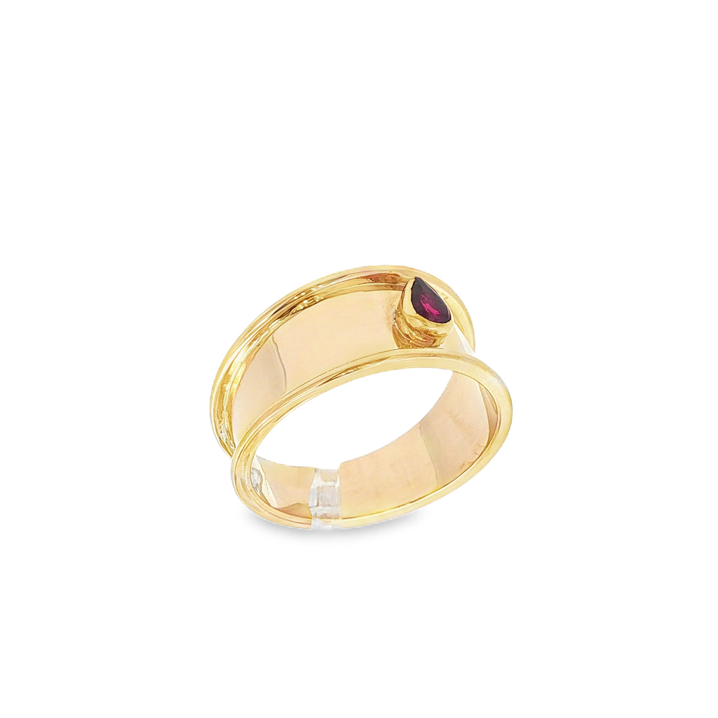 ANILLO CON PIEDRA ROJA