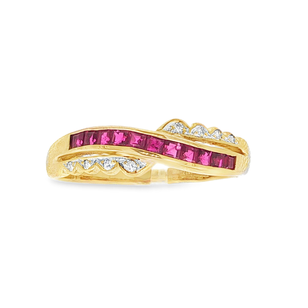 ANILLO CON DIAMANTES Y RUBIES