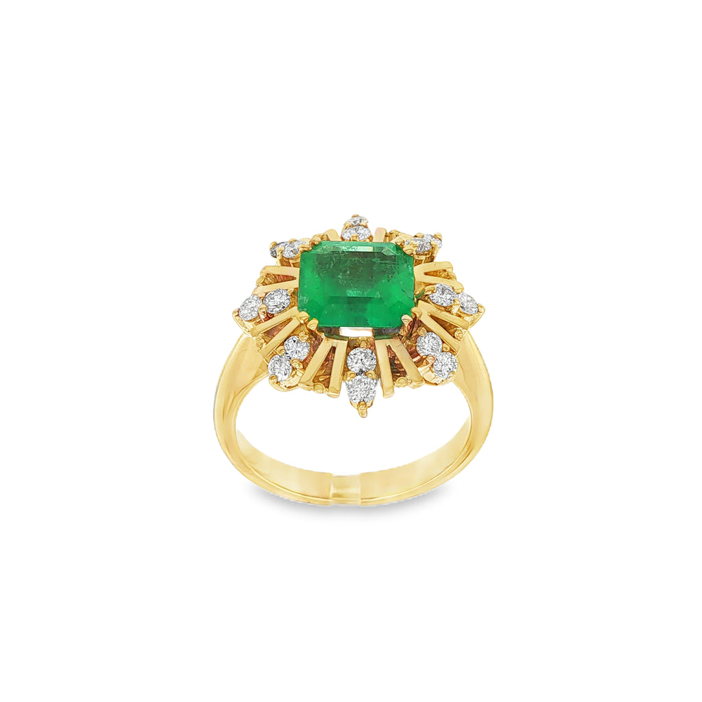 SORTIJA CON ESMERALDA Y DIAMANTES