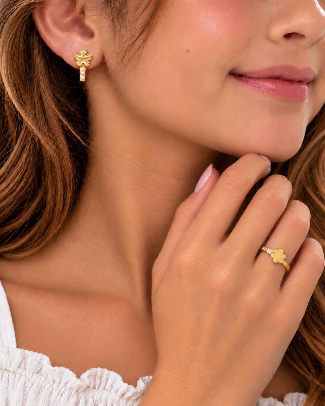 CONJUNTO DE NIÑA ANILLO + PENDIENTES FLOR CON CIRCONITAS