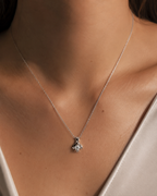 CADENA DE ORO BLANCO CON COLGANTE DIAMANTE