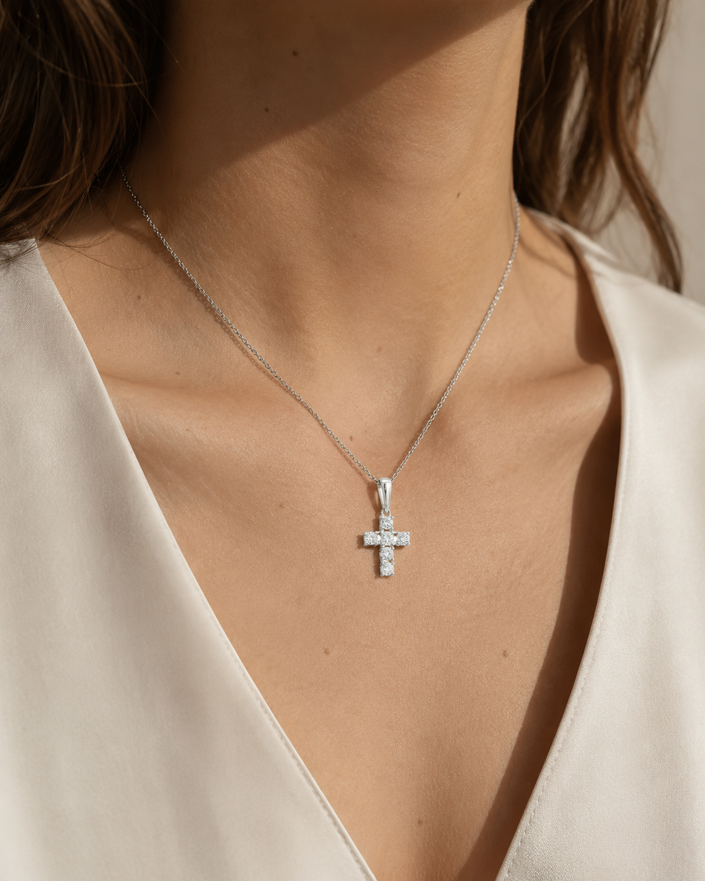 CRUZ ORO BLANCO CON CIRCONITAS