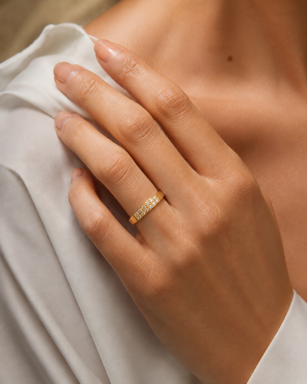 ANILLO CON CIRCONITAS