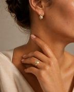 ANILLO + PENDIENTES CON PERLAS Y CIRCONITAS