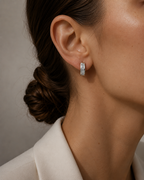 PENDIENTES LINEA DE LUZ ORO BLANCO CON DIAMANTES