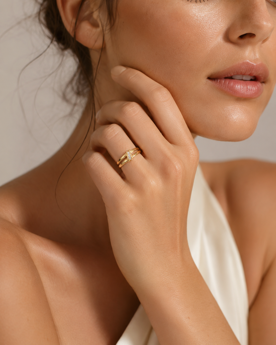 ANILLO CON DIAMANTES