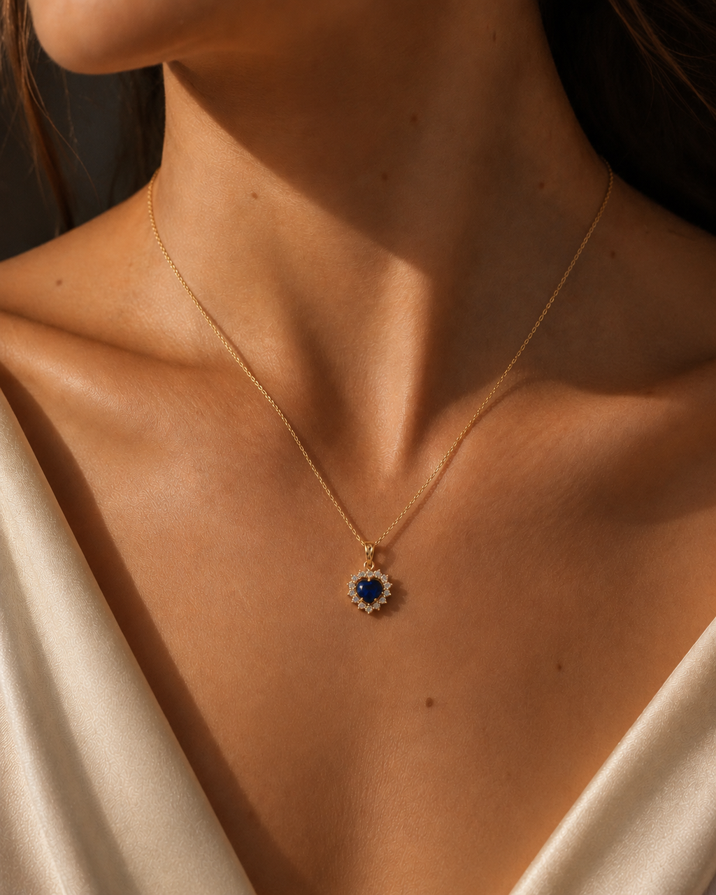 COLGANTE CORAZON CON CIRCONITAS