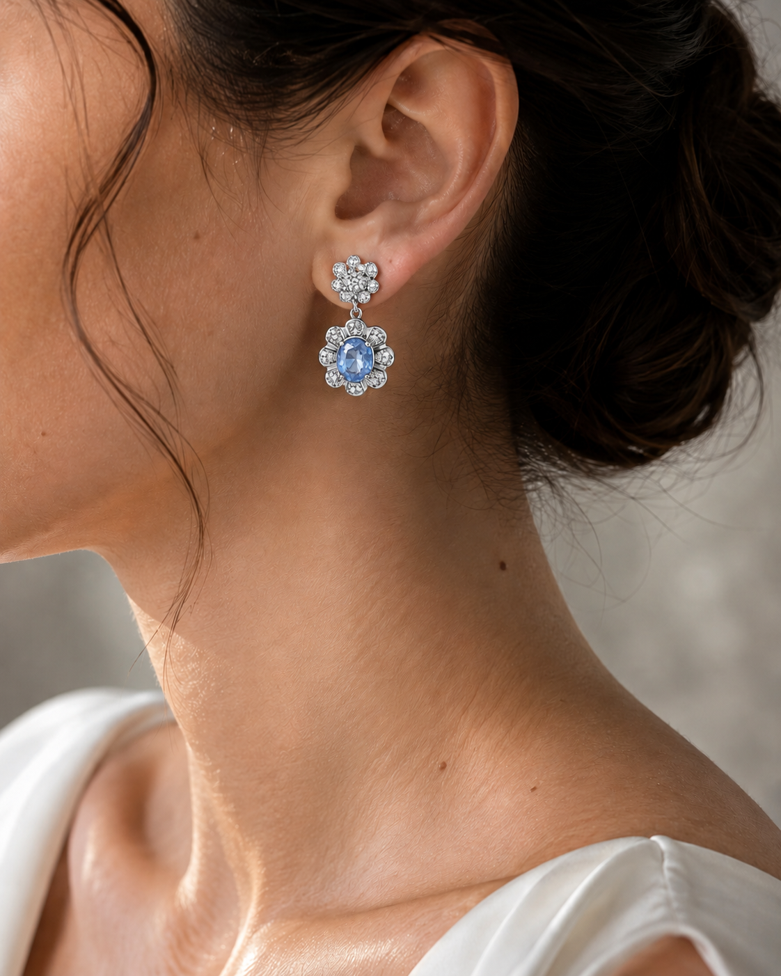 PENDIENTES ORO BLANCO ZAFIRO Y BRILLANTES