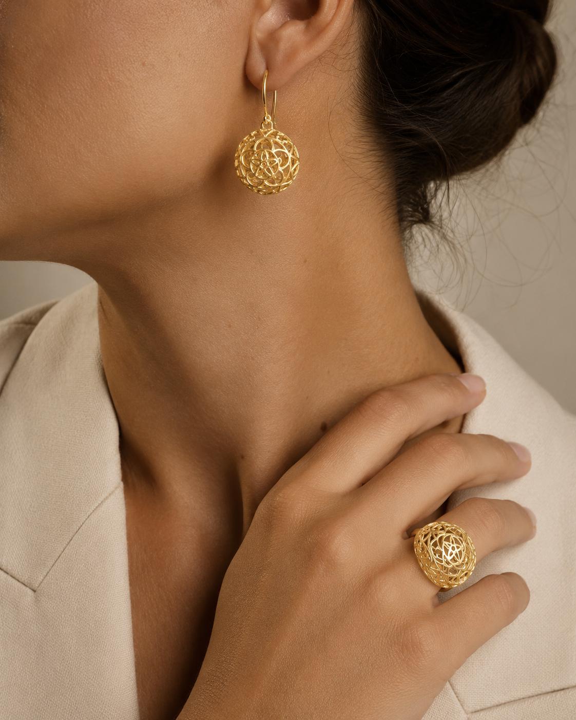 CONJUNTO TOUS SORTIJA Y PENDIENTES HILADOS