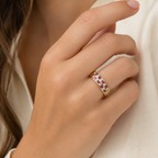 ANILLO CON RUBIES Y DIAMANTES