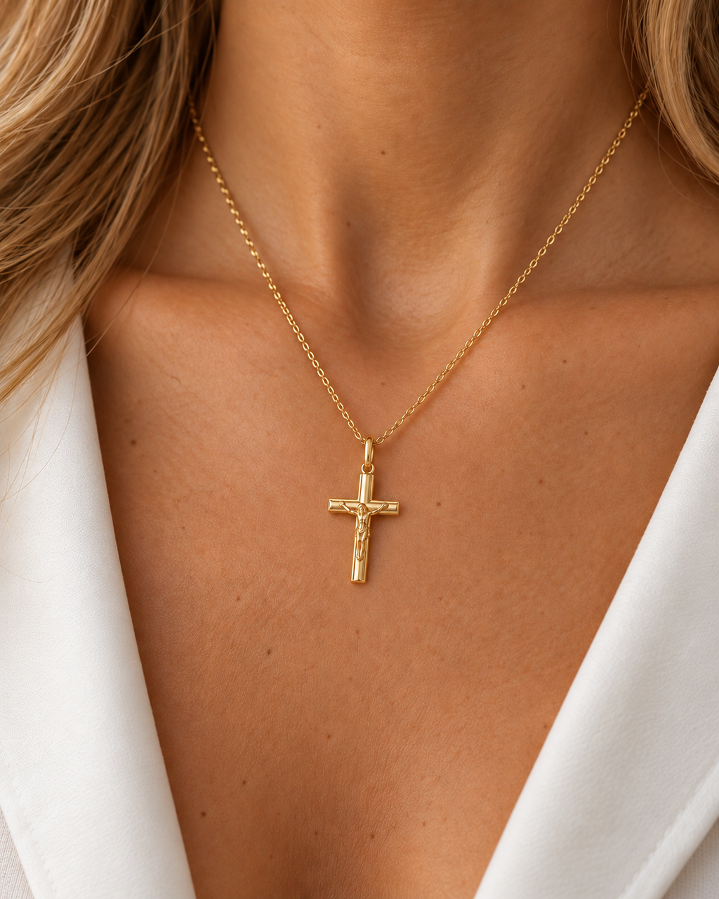 COLGANTE CRUZ CON CRISTO