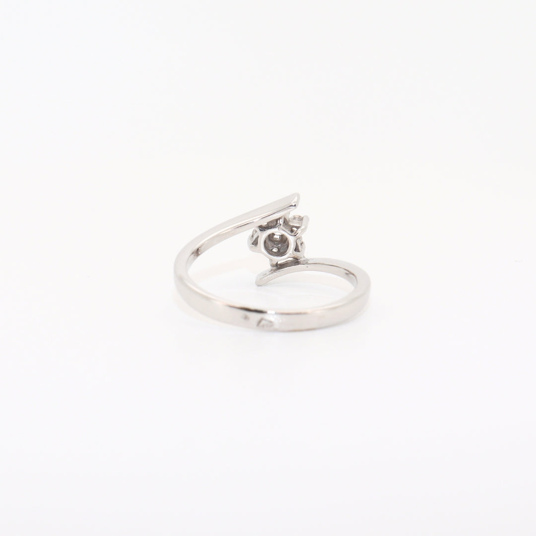 SORTIJA ORO BLANCO FLOR 7 DIAMANTES