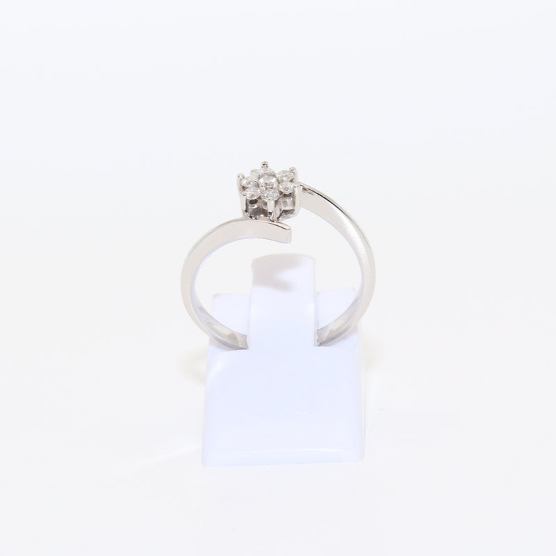 SORTIJA ORO BLANCO FLOR 7 DIAMANTES