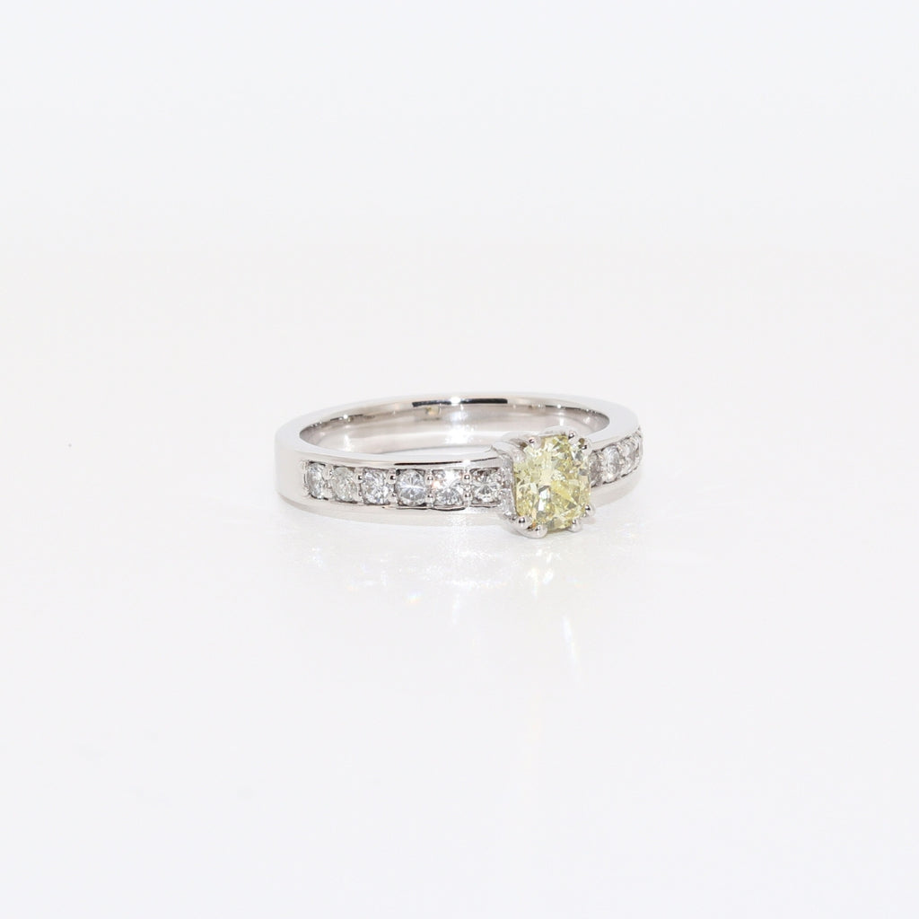 SOLITARIO DIAMANTE FANCY YELLOW