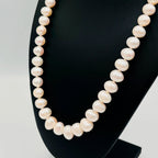 COLLAR DE PERLAS CON CIERRE DE ORO
