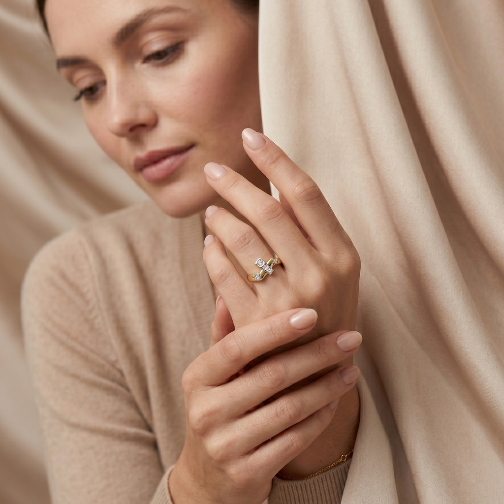 ANILLO BICOLOR CON BRILLANTE