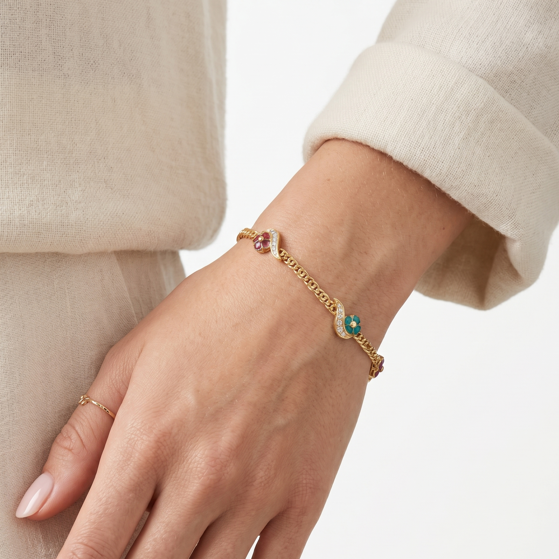 PULSERA FLORES CON CIRCONITAS