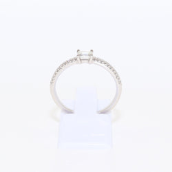 SOLITARIO PRINCESA CON DIAMANTES