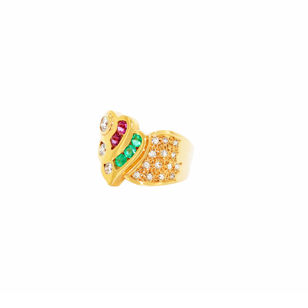 ANILLO CON BRILLANTES RUBIES Y ESMERALDAS