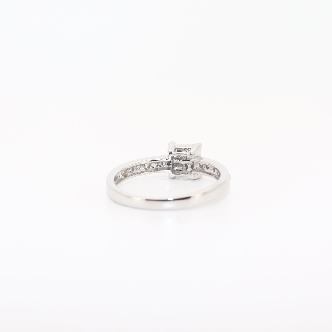 SOLITARIO ORO BLANCO CON DIAMANTES