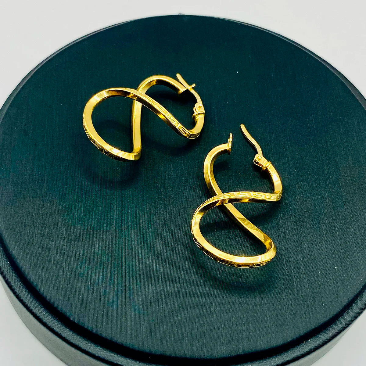 PENDIENTES INFINITO CON GRECA