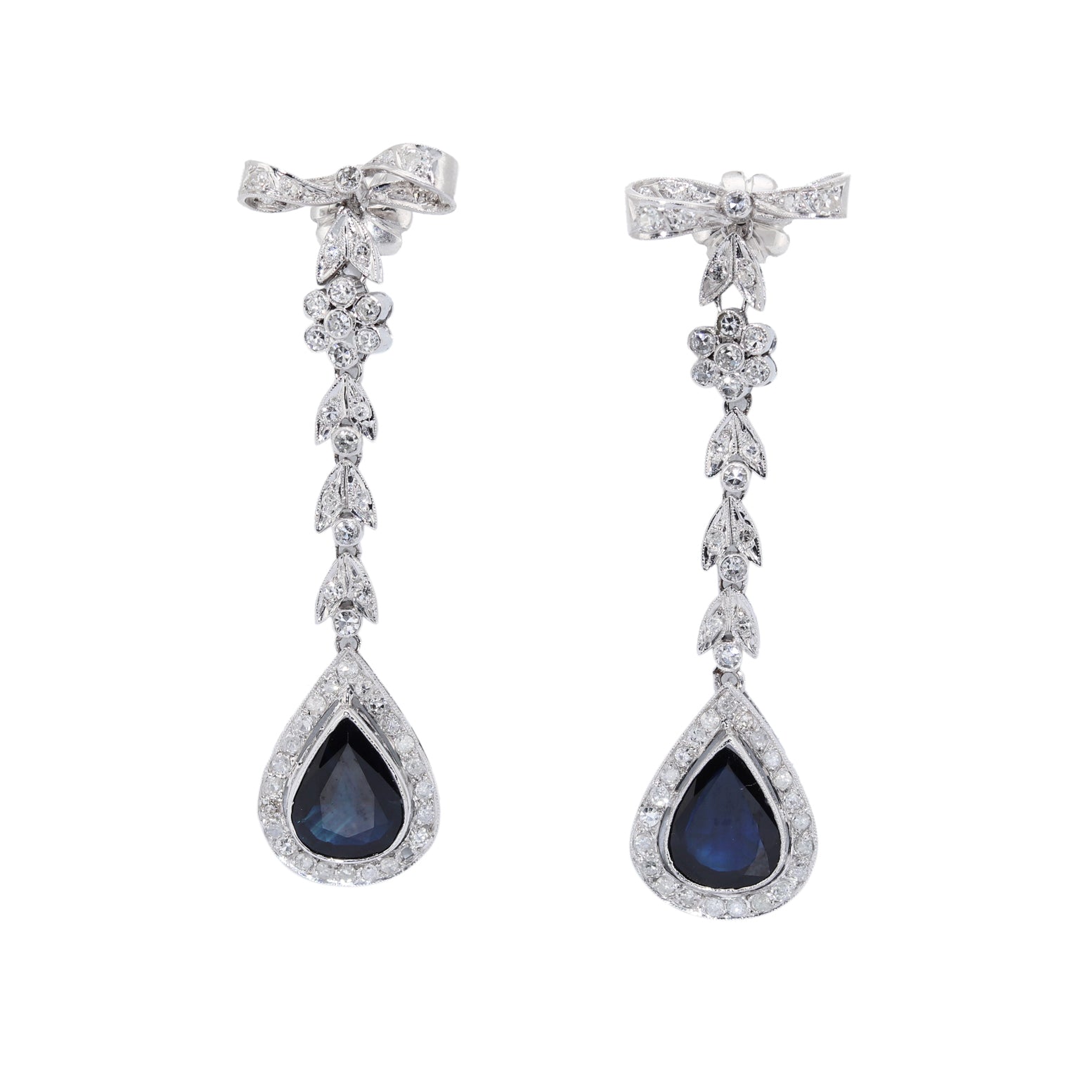 PENDIENTES LARGOS ORO BLANCO CON ZAFIROS Y DIAMANTES