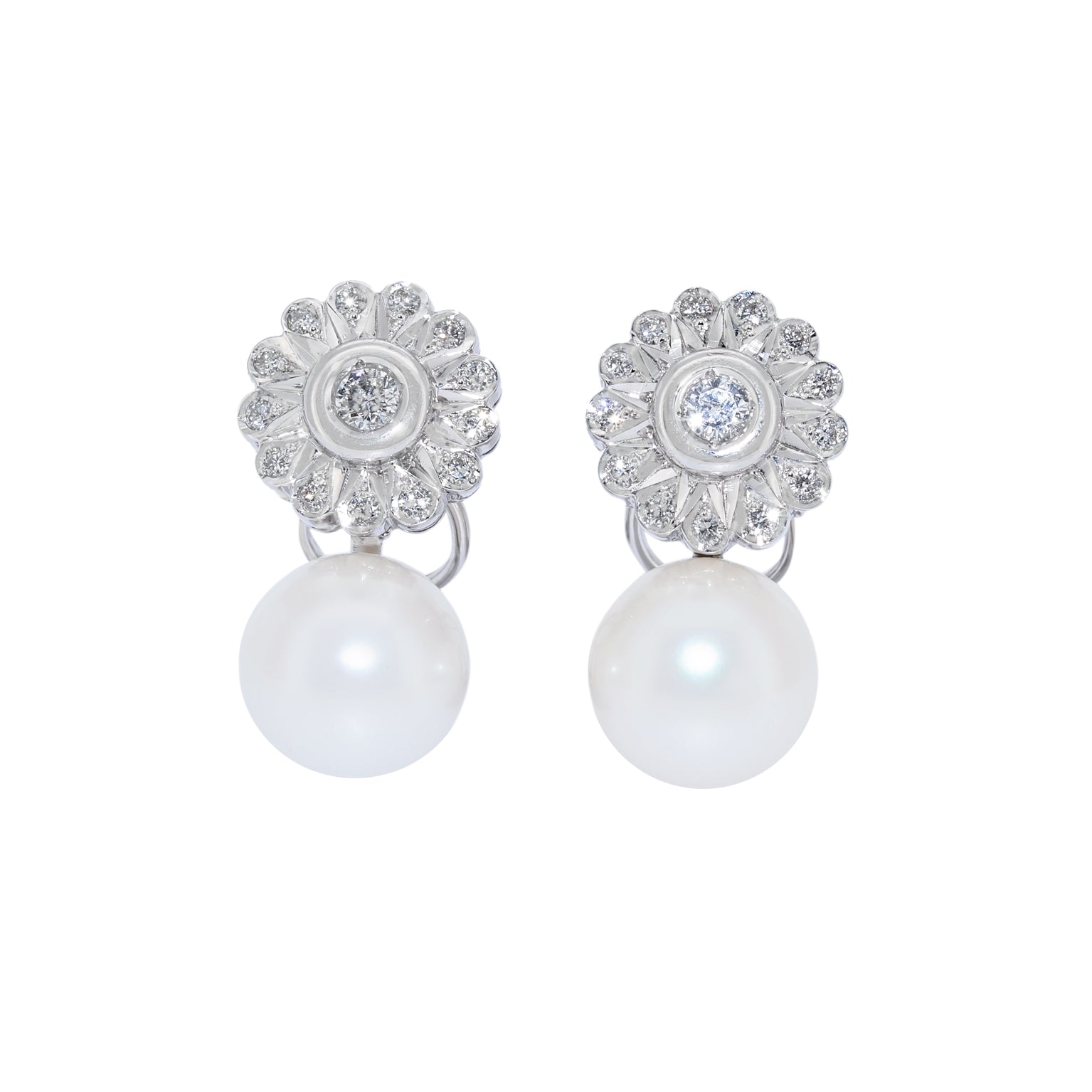 PENDIENTES FLOR DE ORO BLANCO CON DIAMANTES Y PERLAS