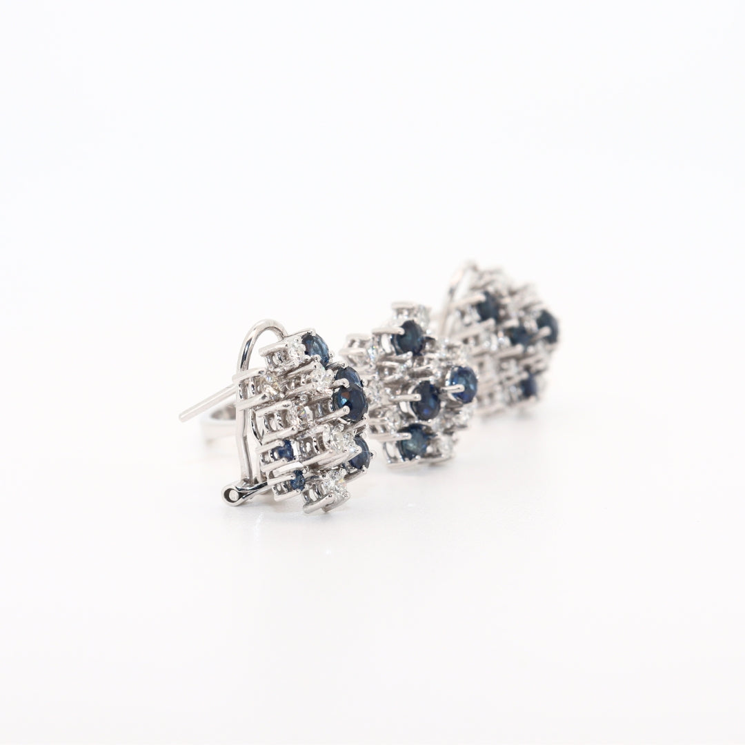 CONJUNTO SORTIJA Y PENDIENTES ORO BLANCO CON ZAFIROS Y BRILLANTES
