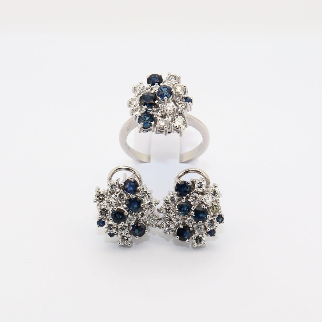 CONJUNTO SORTIJA Y PENDIENTES ORO BLANCO CON ZAFIROS Y BRILLANTES