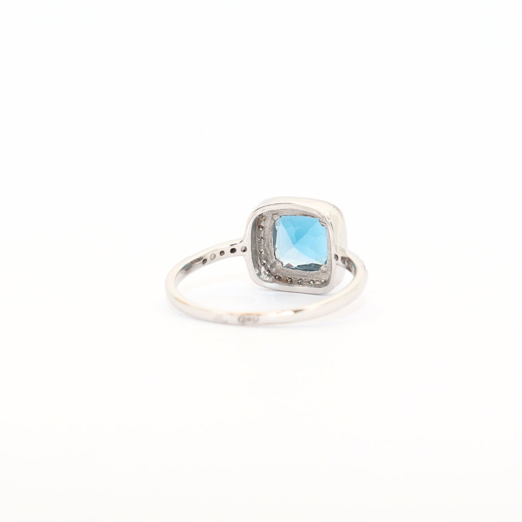 SORTIJA TOPACIO Y DIAMANTES