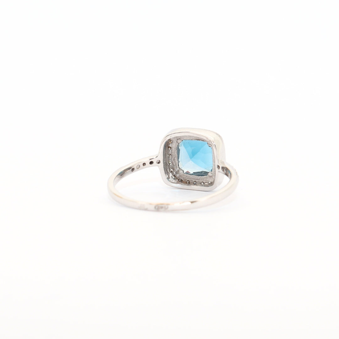 SORTIJA TOPACIO Y DIAMANTES