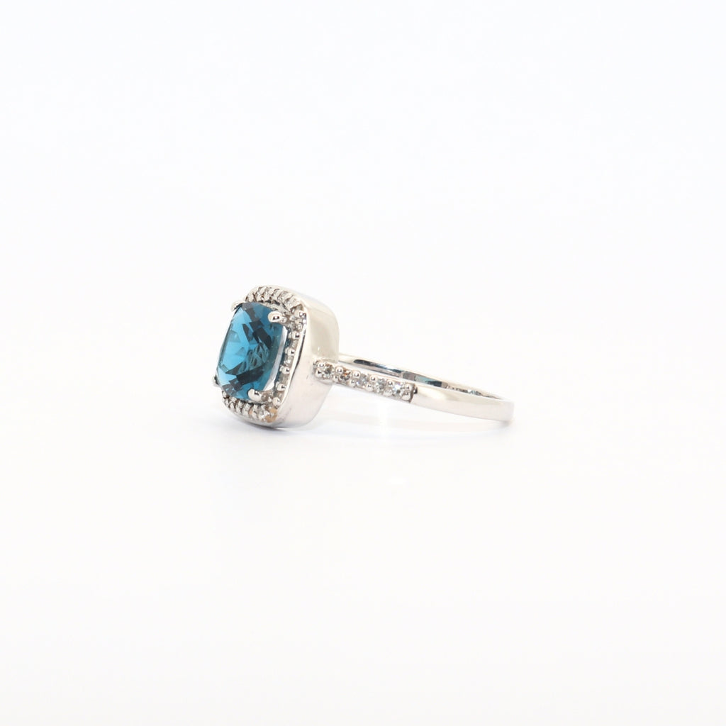 SORTIJA TOPACIO Y DIAMANTES