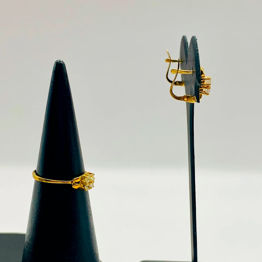 CONJUNTO ANILLO Y PENDIENTE CON CIRCONITAS