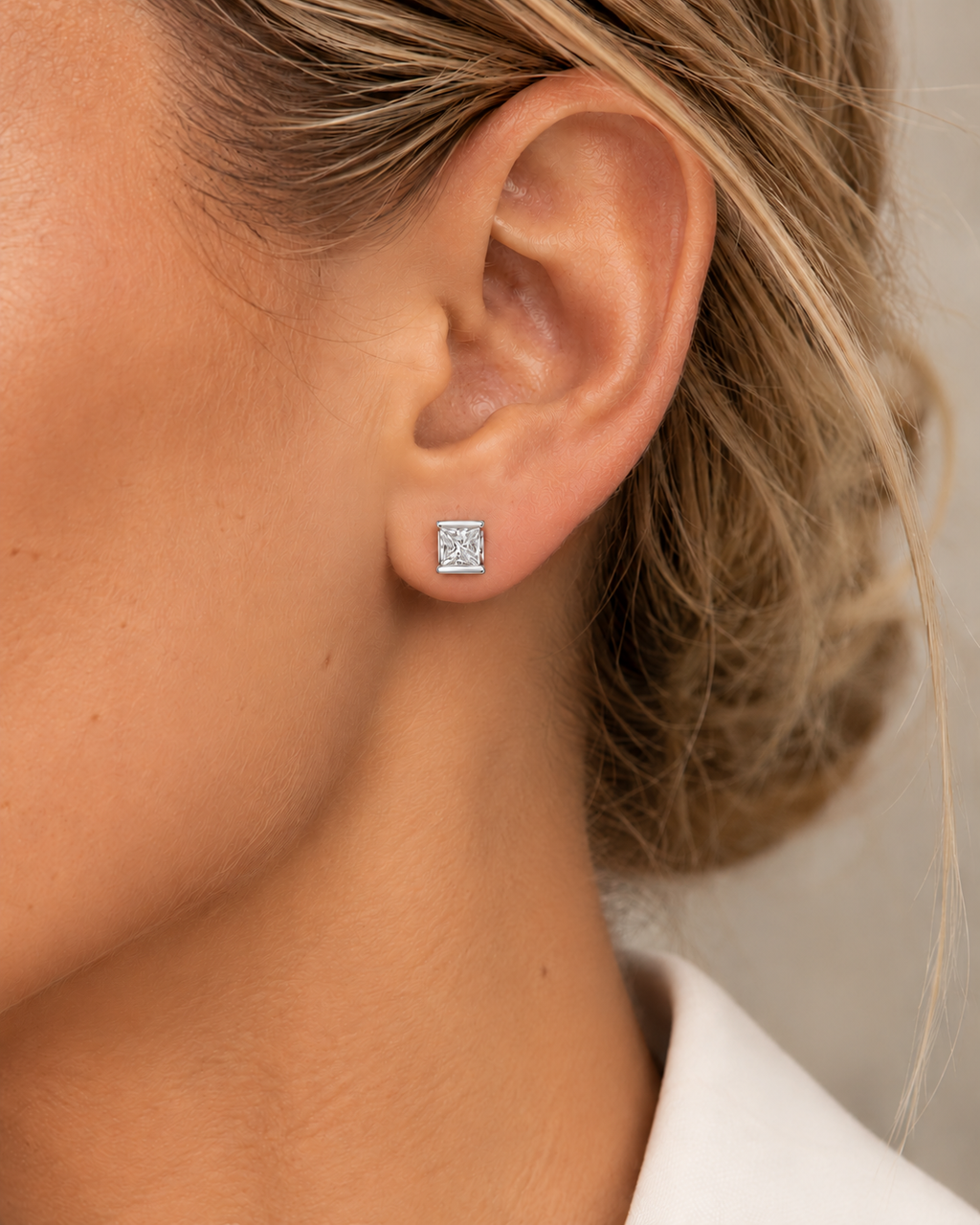 PENDIENTES CUADRADOS ORO BLANCO CON DIAMANTE TALLA PRINCESA