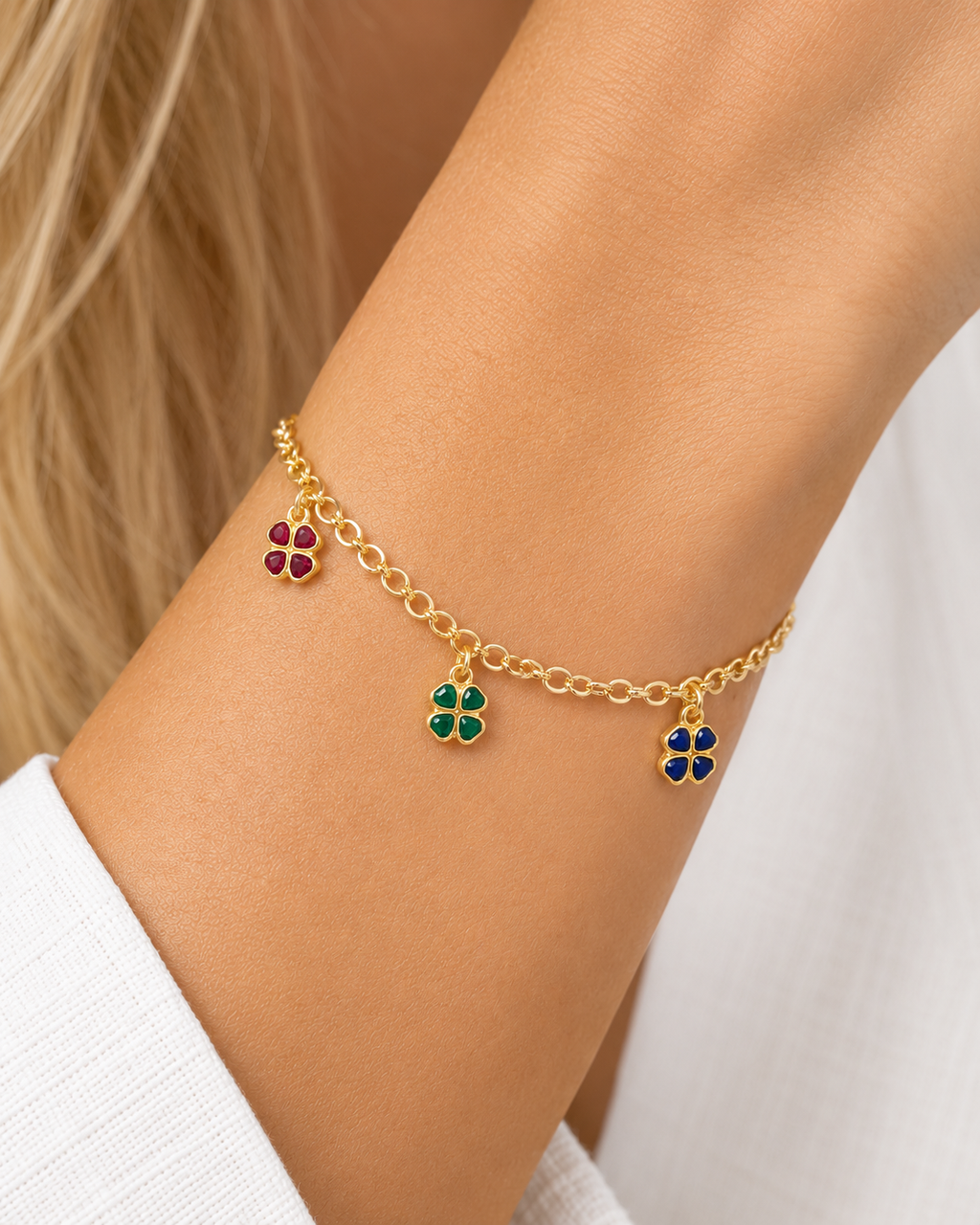 PULSERA TREBOLES DE COLORES CON ESMALTE