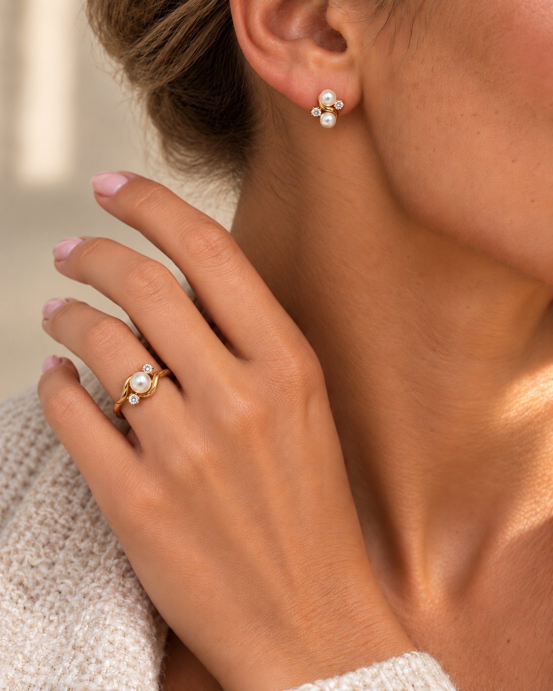 CONJUNTO ANILLO + PENDIENTES CON PERLAS Y CIRCONITAS